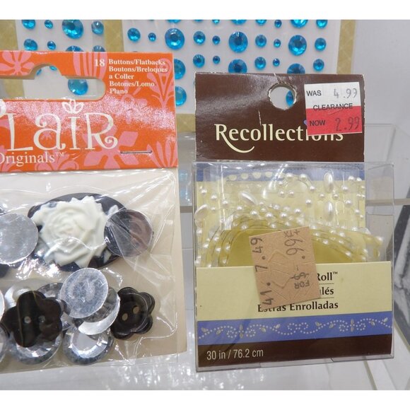 Mixed Lot Of Adhesive Gems & Buttons and Beads For Crafting & Scrapbooking - Picture 6 of 13